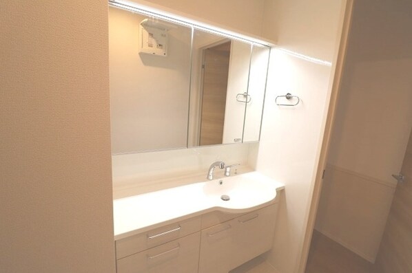 コンフォールの物件内観写真